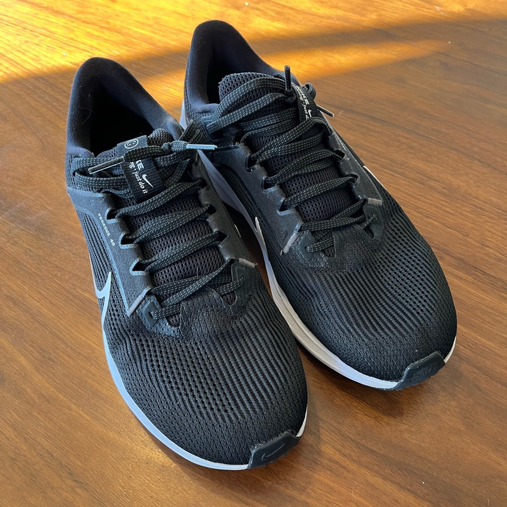 Nike Mens Air Zoom Pegasus 40 Mens Sz 10 Black Running Shoes Athletic